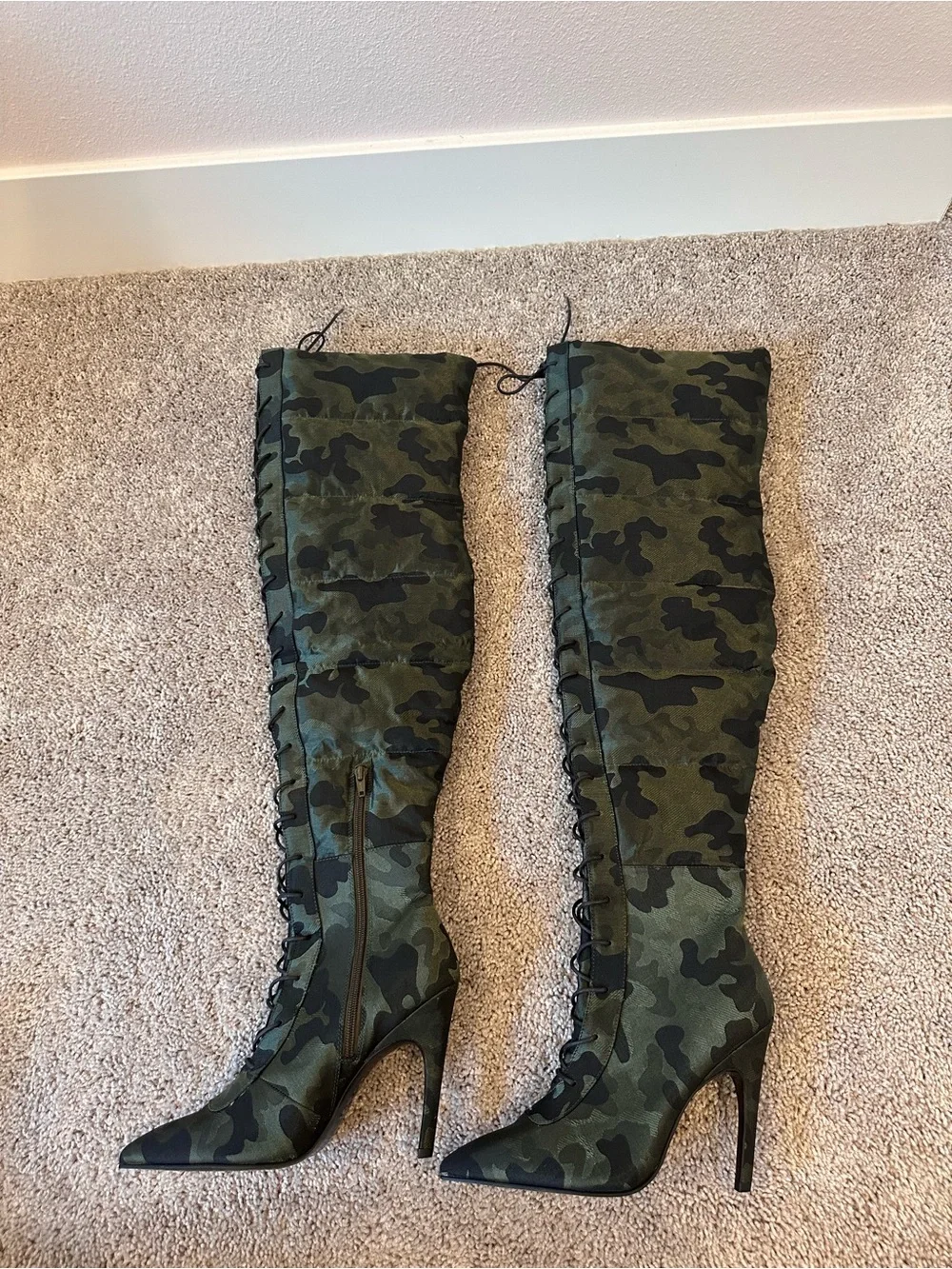 ASOS DESIGN x LaQUAN SMITH - CAMOUFLAGE OVER THE KNEE BOOT.